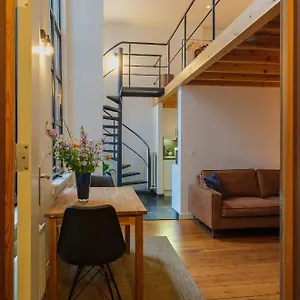 Duplex In Historical Centre With Private Courtyard Antwerpen
